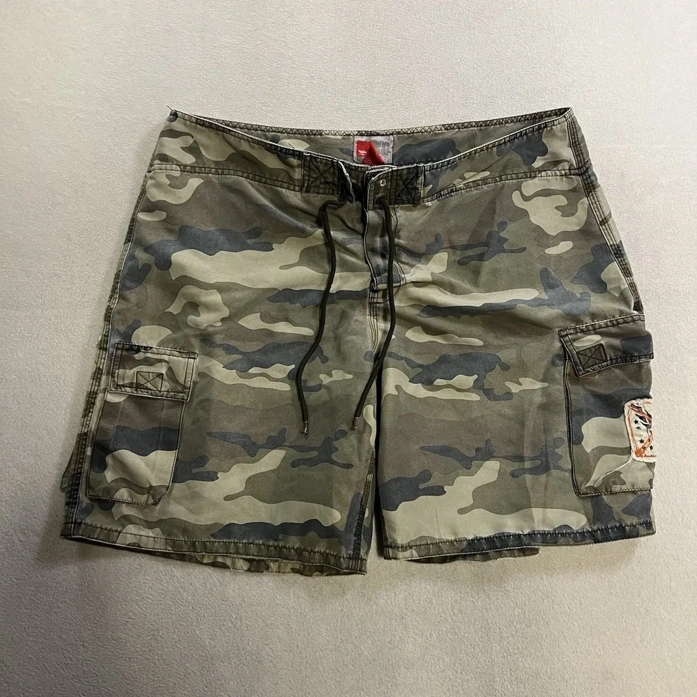 Mossimo Camo Board Shorts Swim Trunks Men's Size 38 Green Cargo Unlined Y2K